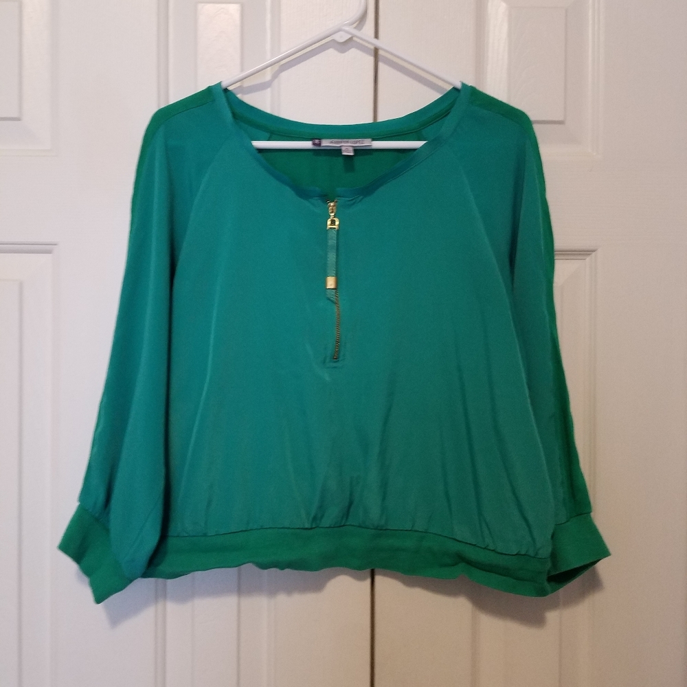 Jennifer Lopez top with zipper